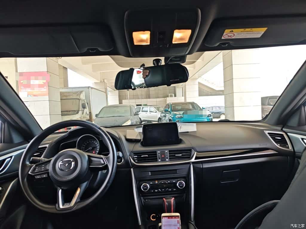 Mazda CX-4, 2019 10
