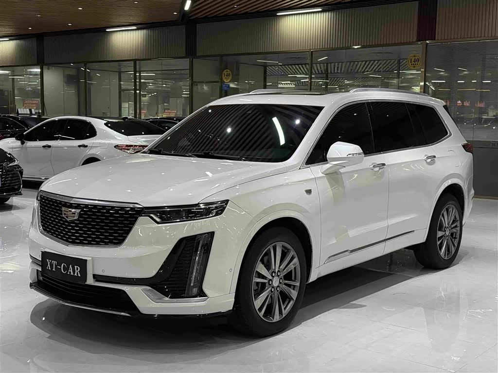 Cadillac XT6