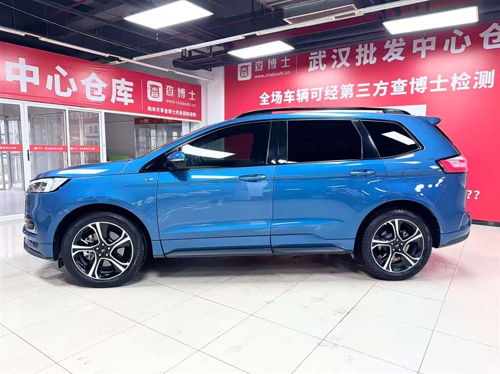 Ford Edge, 2021 4