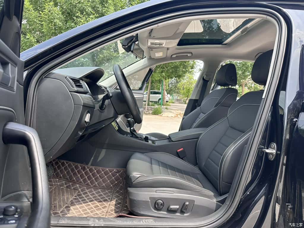 Skoda Superb, 2024 9