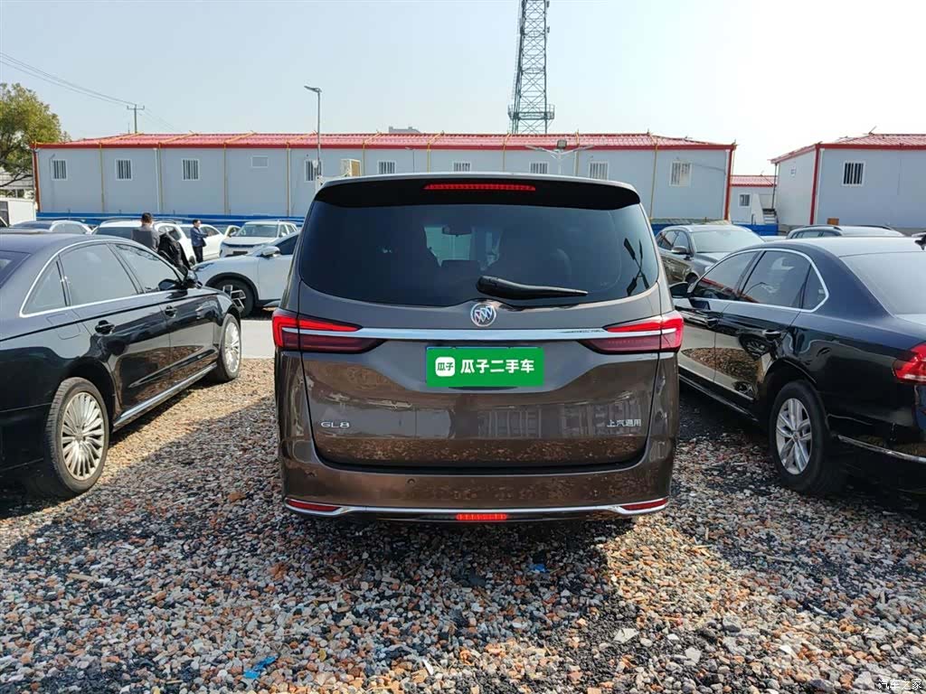 Buick GL8, 2023 4