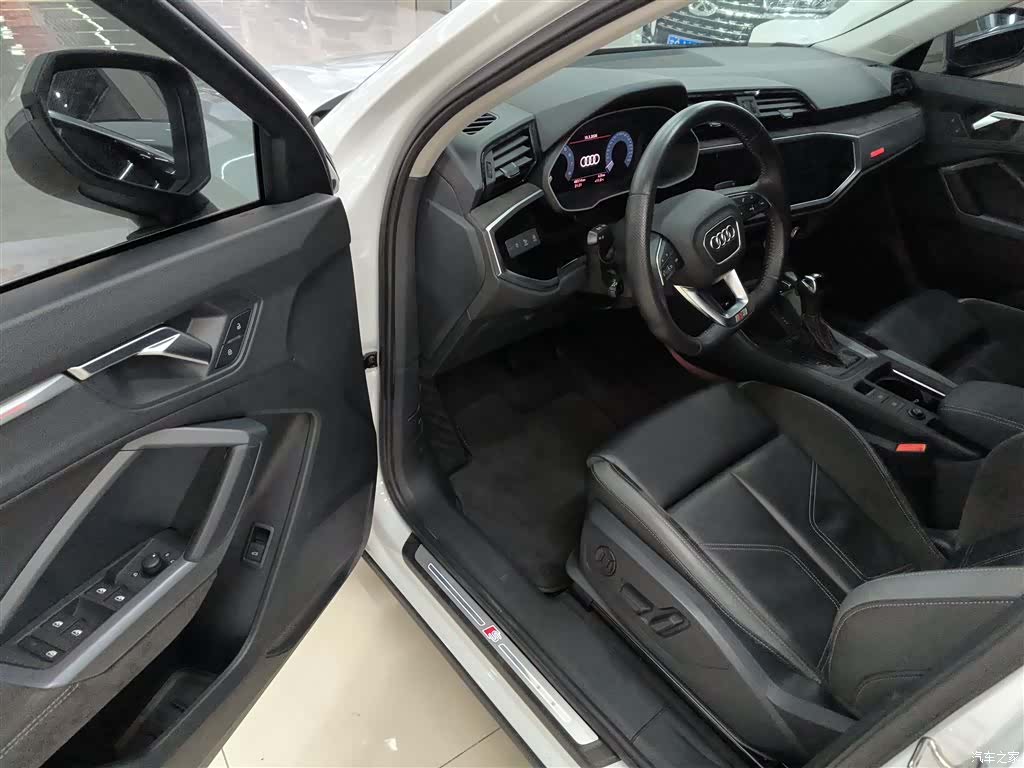 Audi Q3, 2021 16