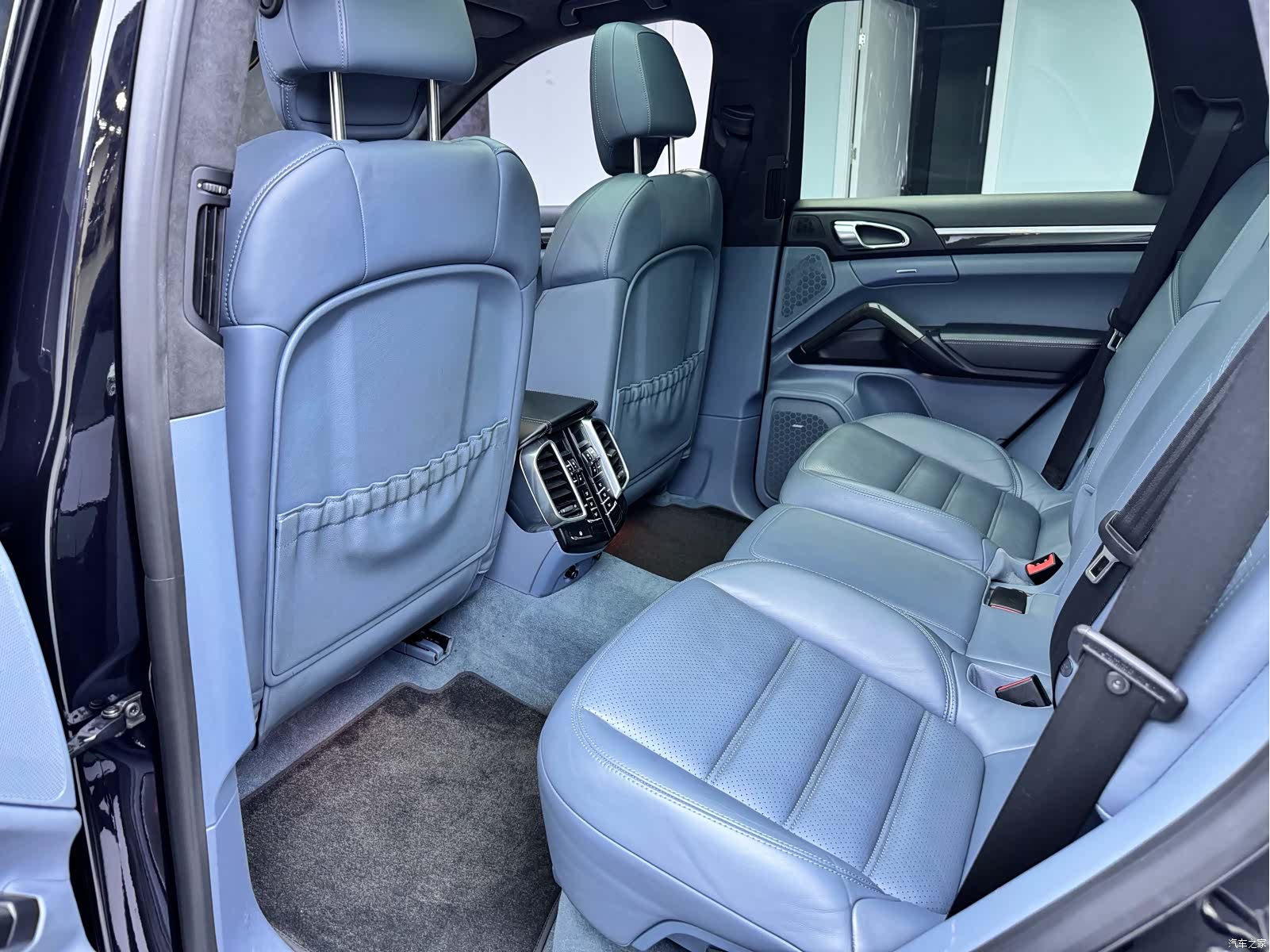 Porsche Cayenne, 2013 9