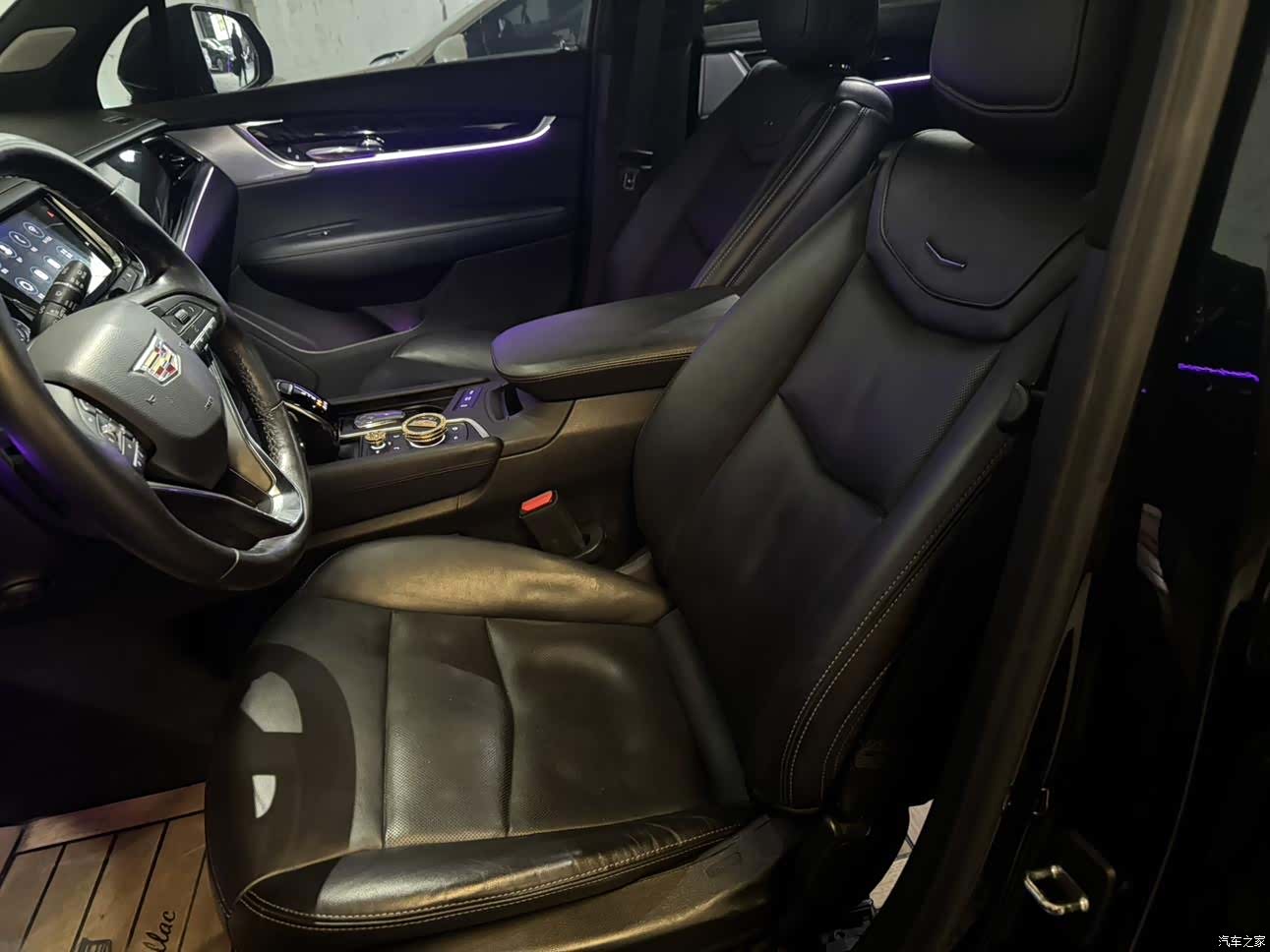 Cadillac XT6, 2021 все фото