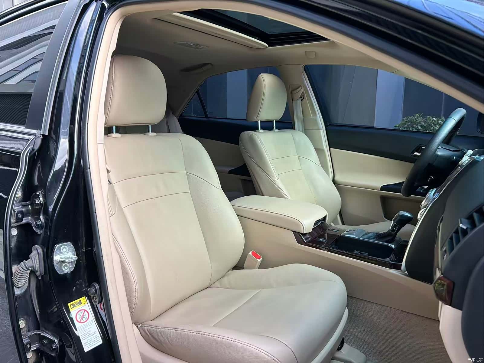Toyota 2.5V, 2013 10