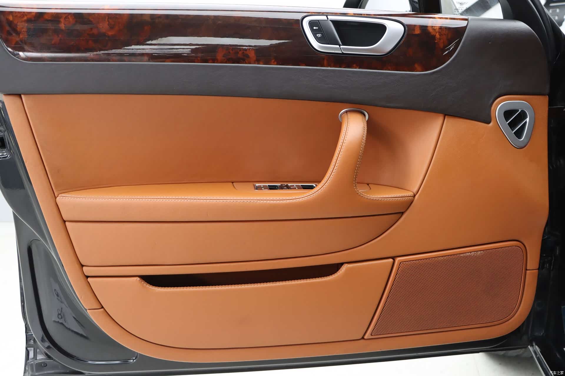 Bentley Flying Spur, 2014 15