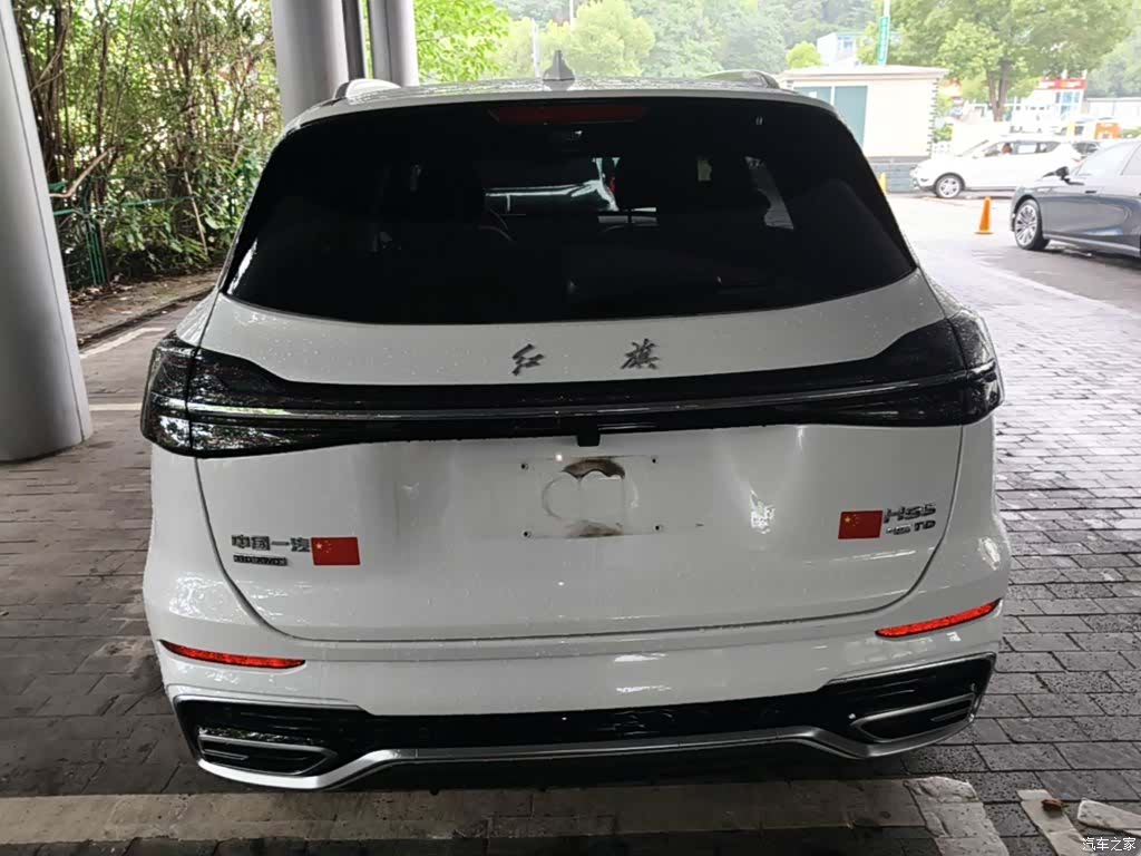 Hongqi HS5, 2024 6