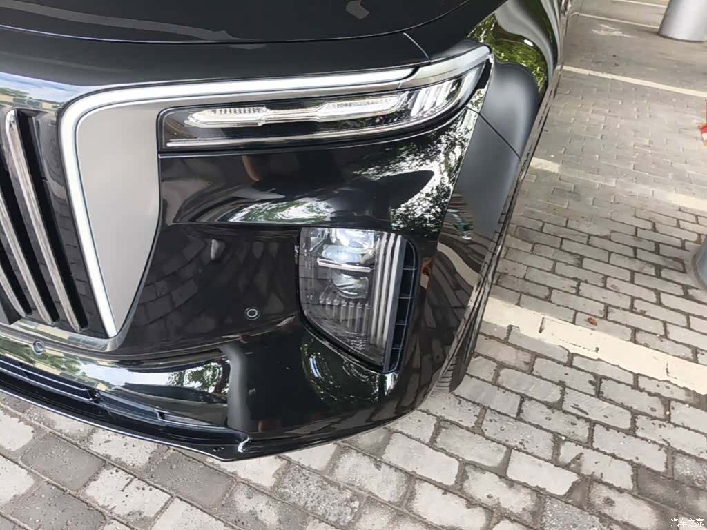 Hongqi E-HS9, 2023 24