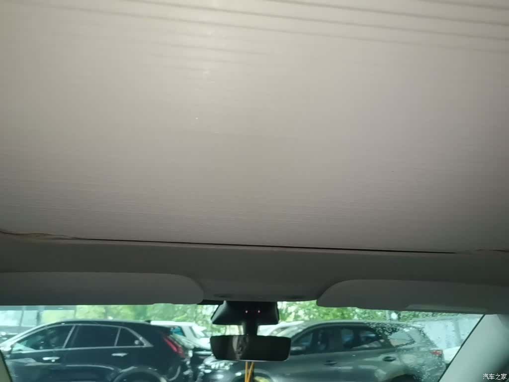 Tesla Model Y, 2024 18