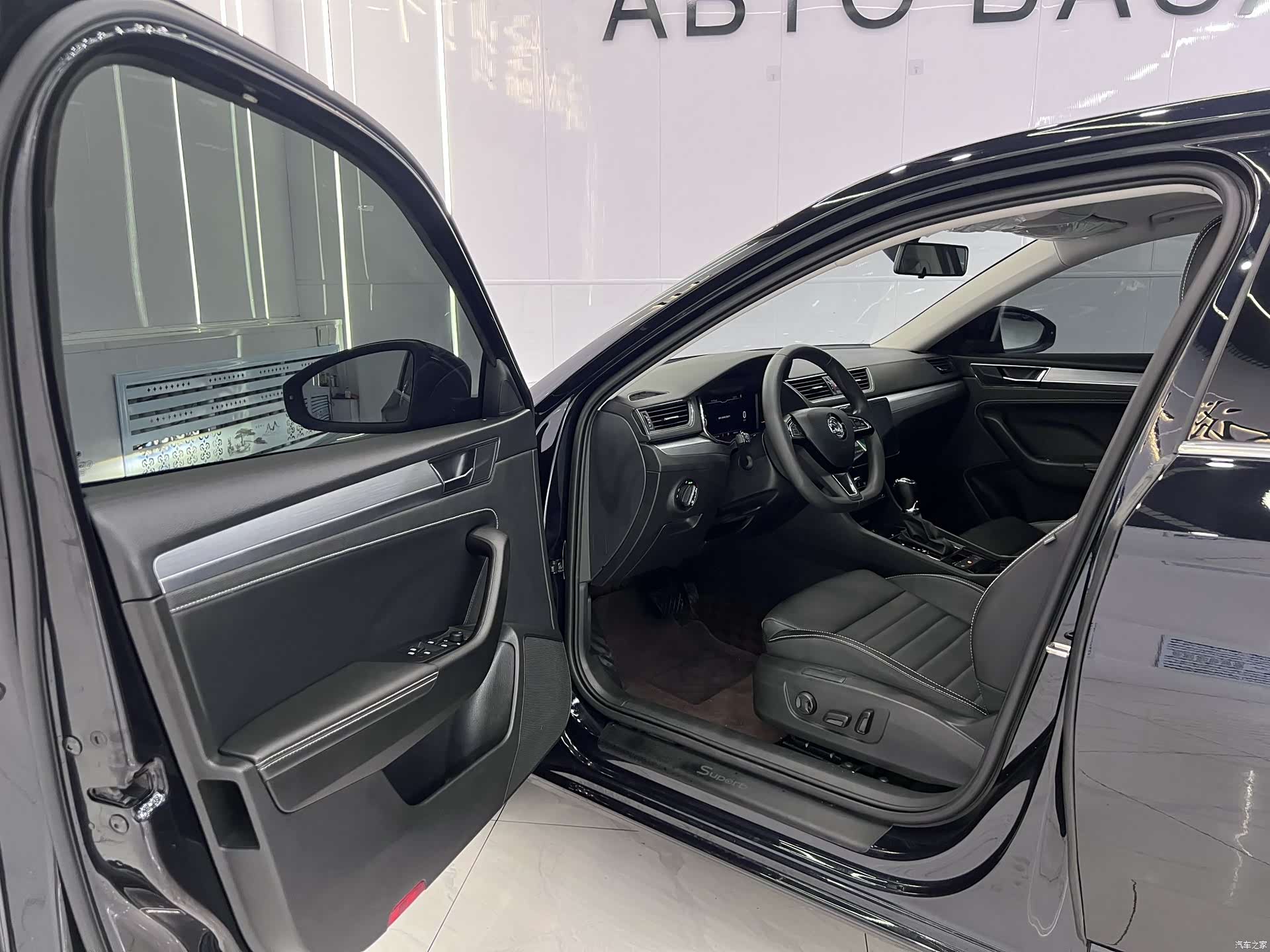 Skoda Superb, 2024 7