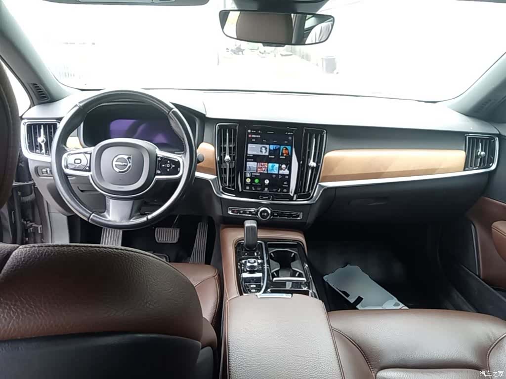 Volvo S90, 2022 10