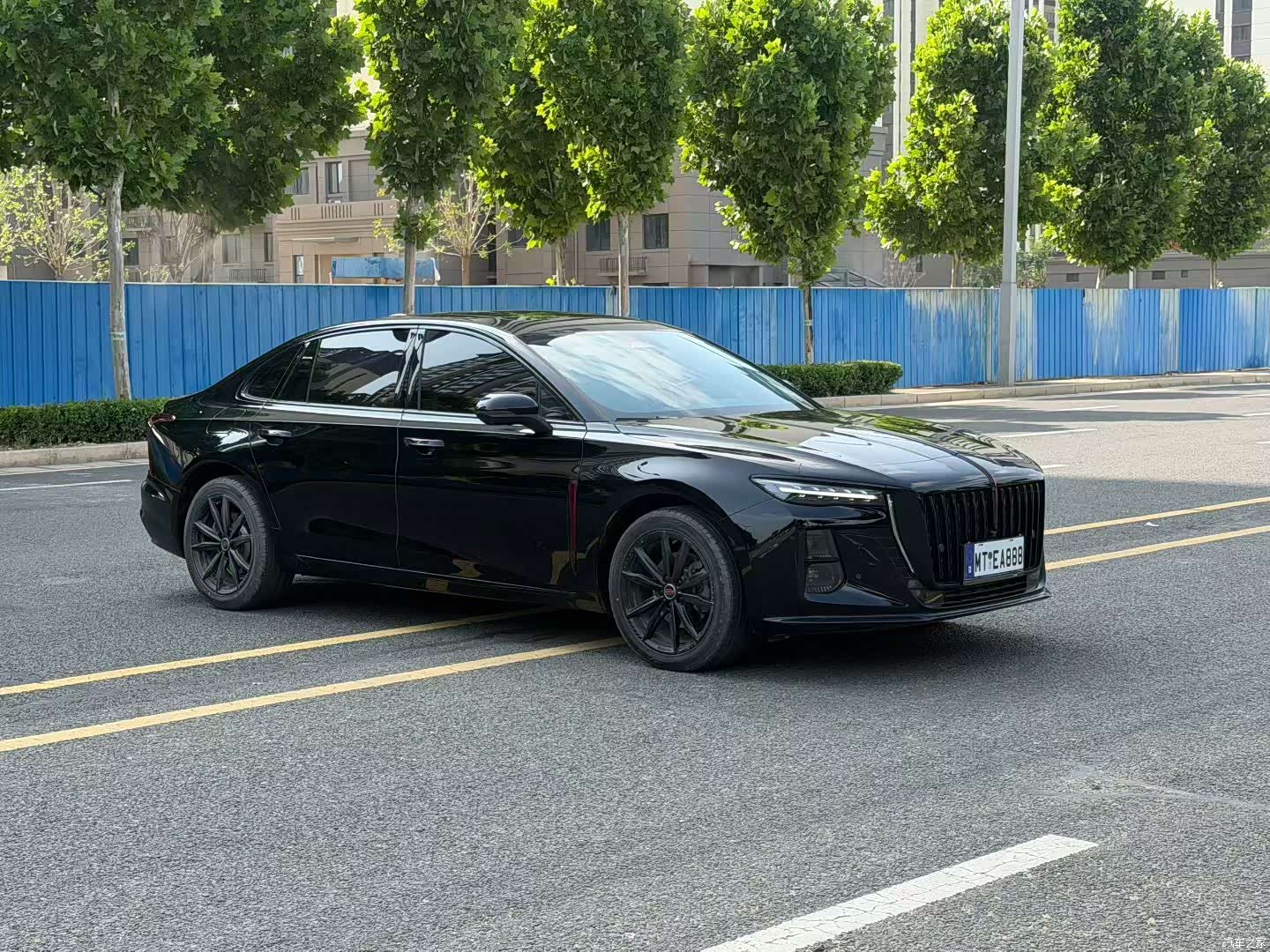 Hongqi H5, 2025 3
