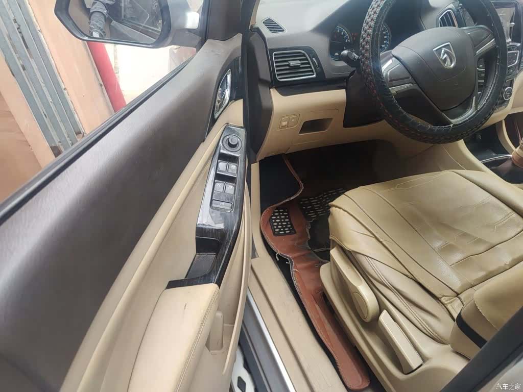 Wuling 730, 2015 14