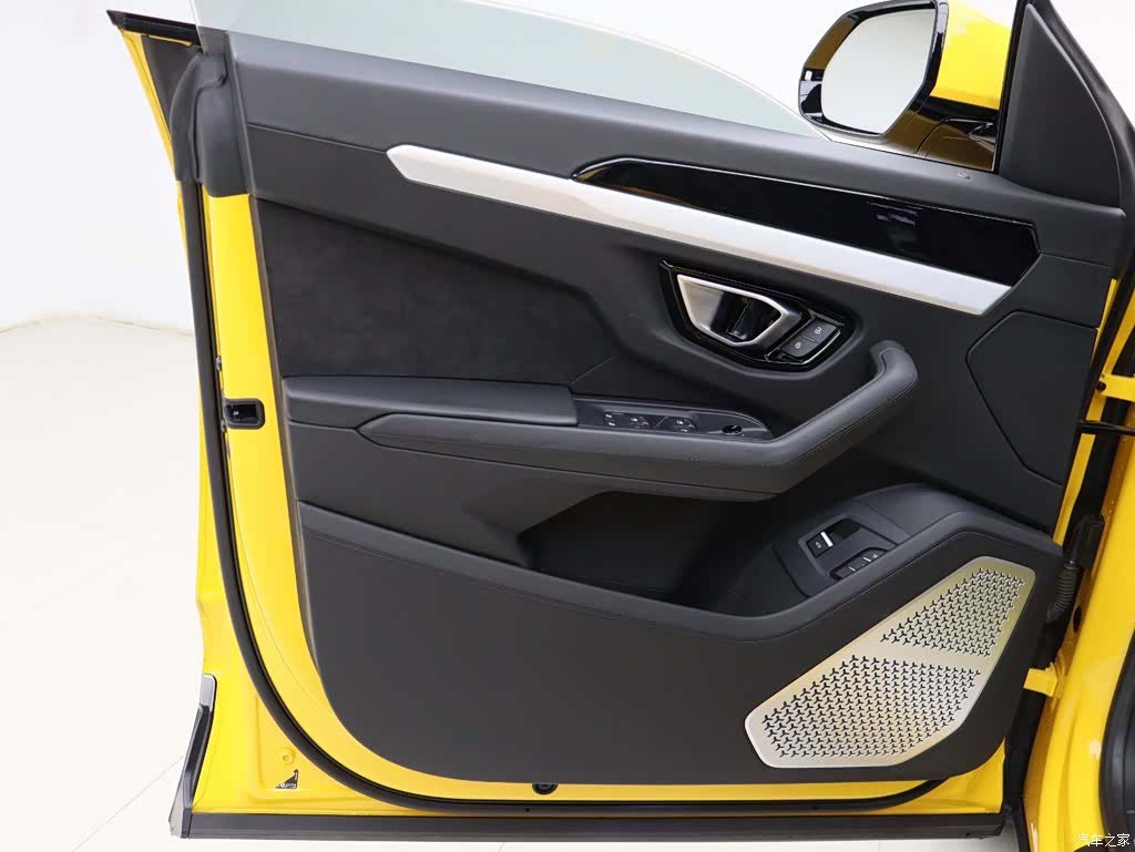 Lamborghini Urus, 2021 6