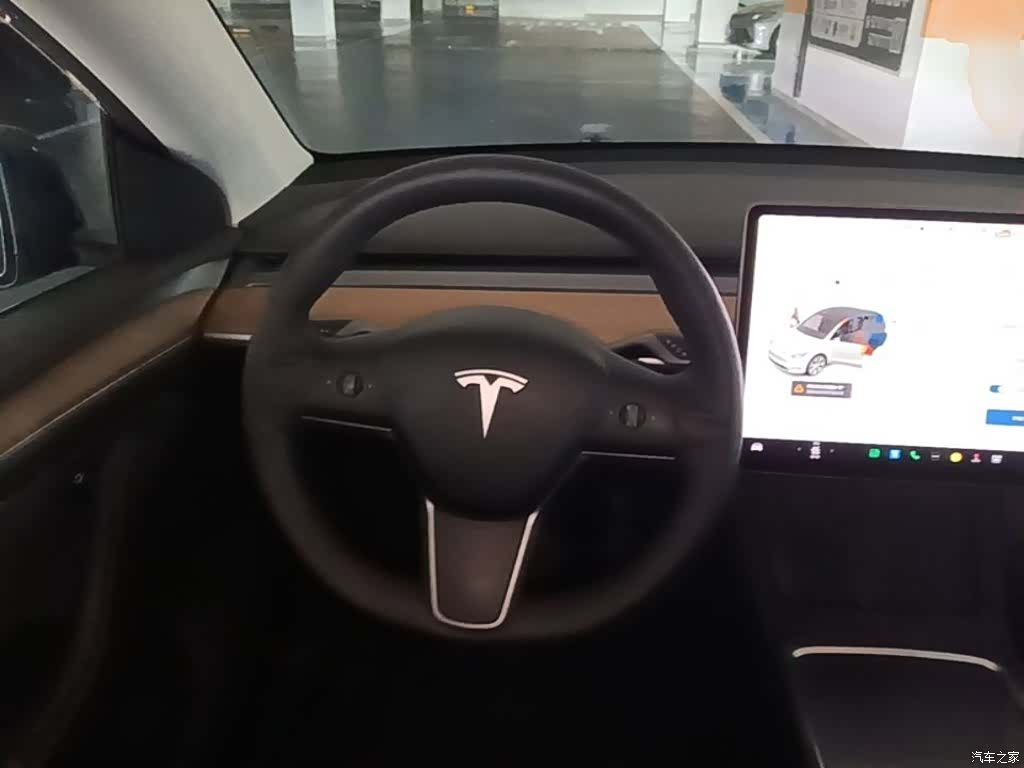 Tesla Model Y, 2021 11