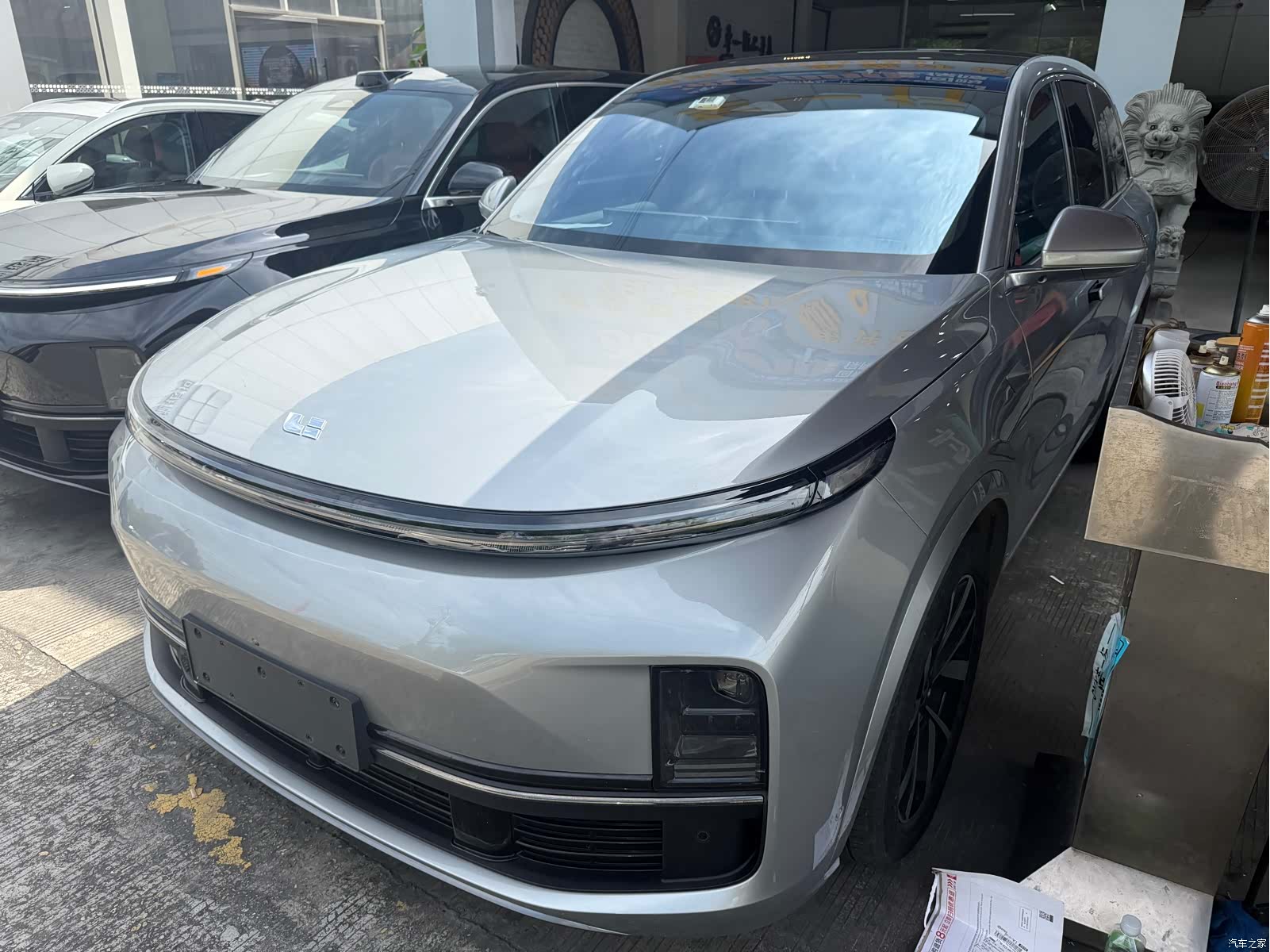 Li Auto L8, 2023 1