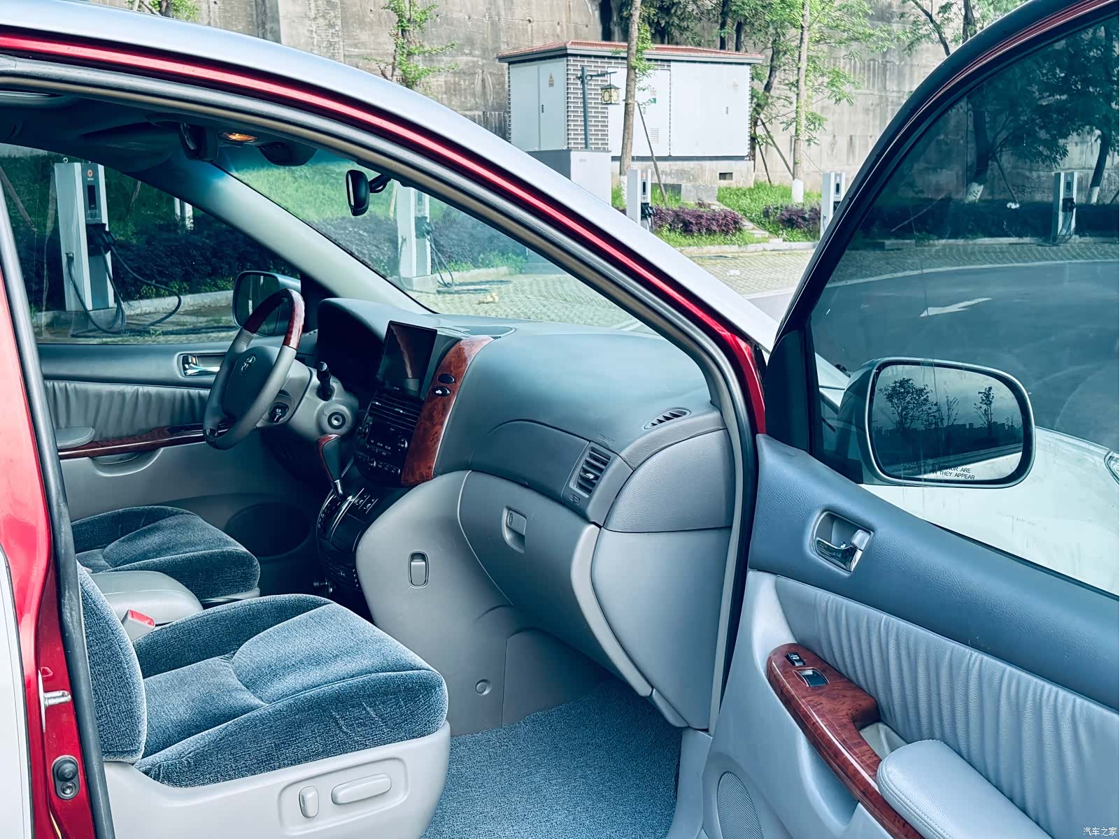 Toyota Sienna, 2005 12