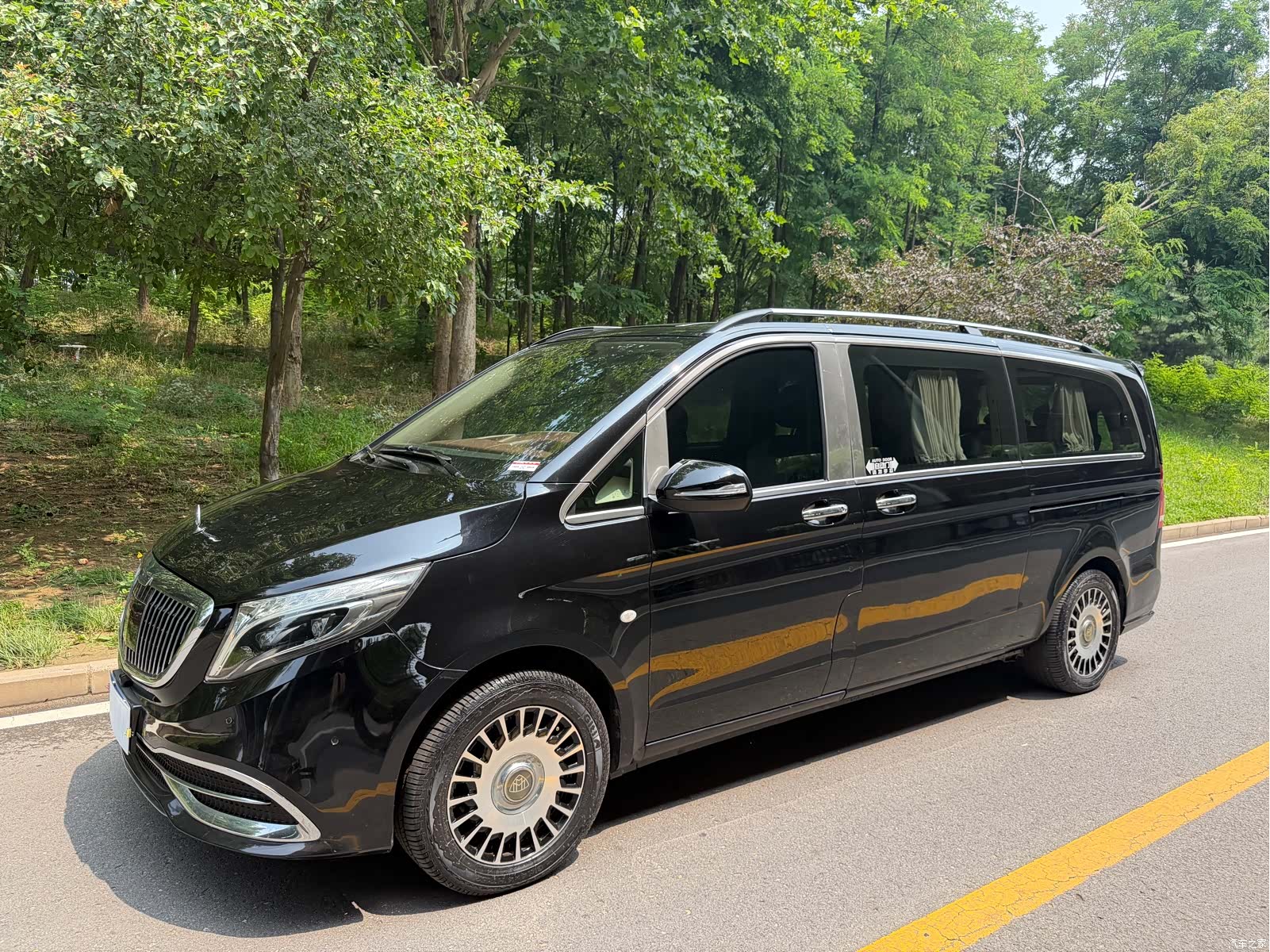 Mercedes-Benz V, 2019 1