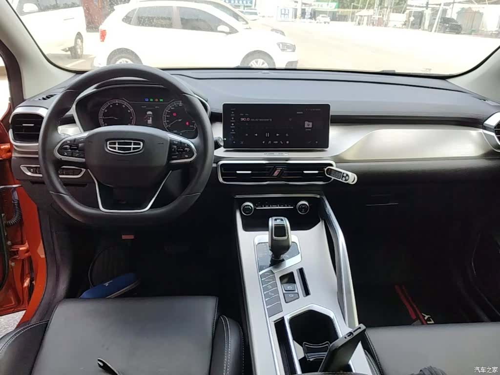 Geely Coolray, 2020 10