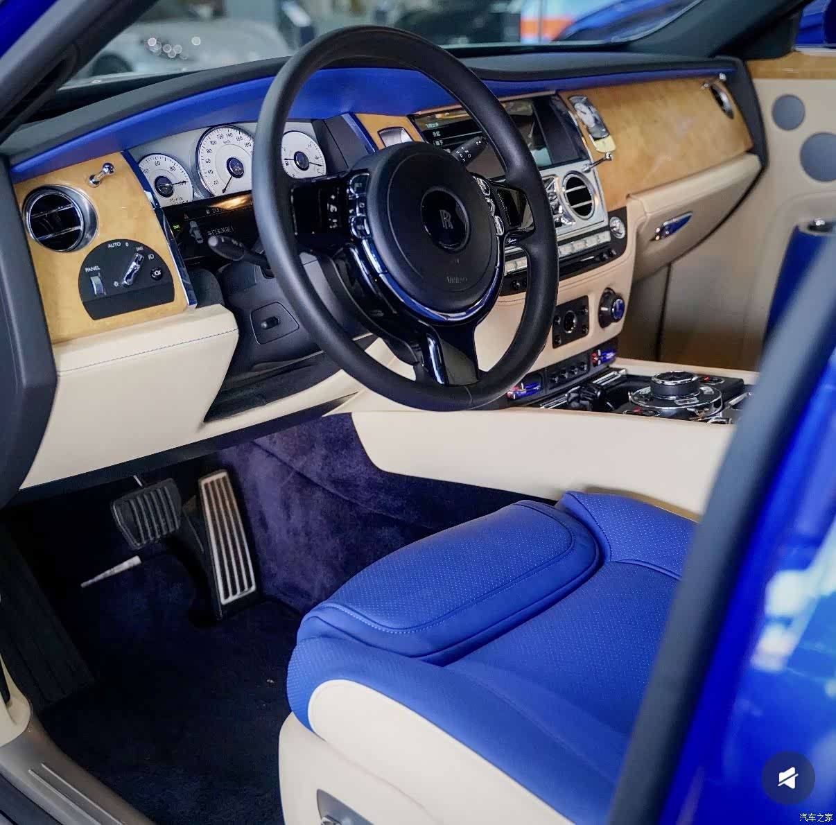 Rolls-Royce Ghost, 2019 все фото