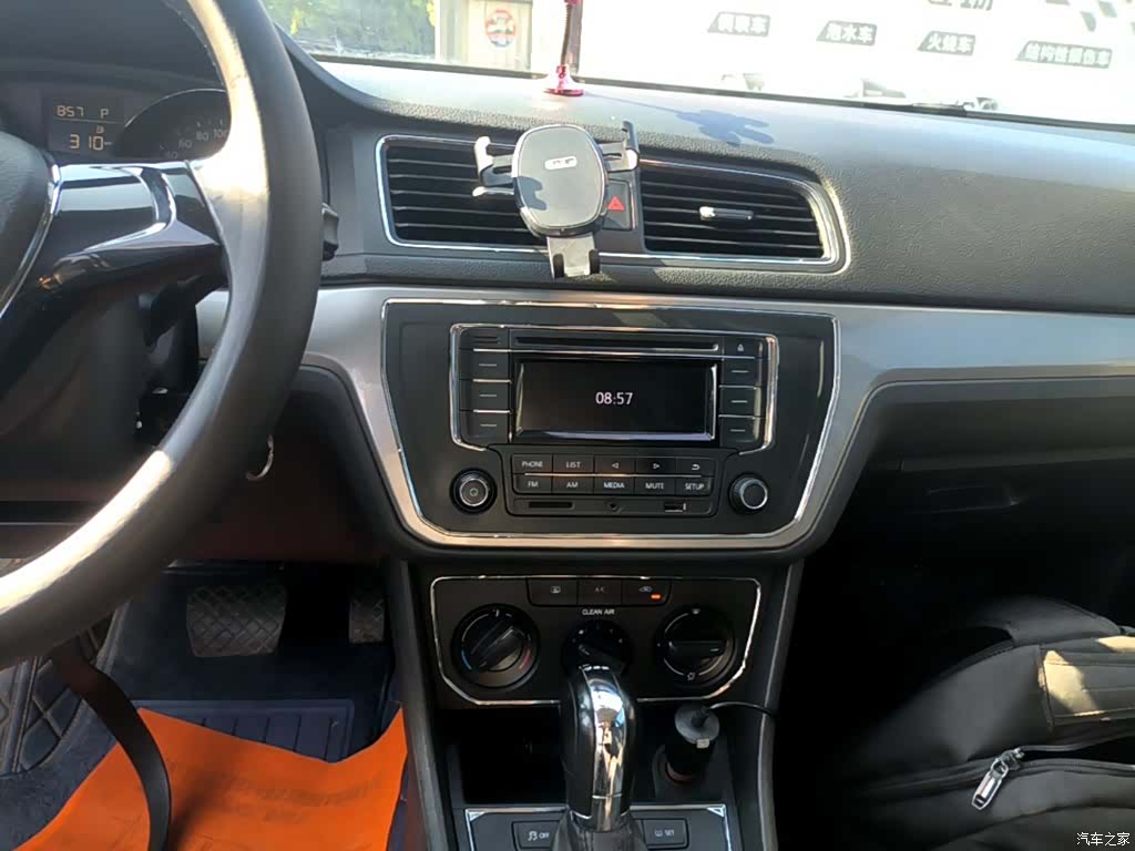 Volkswagen Lavida, 2016 13