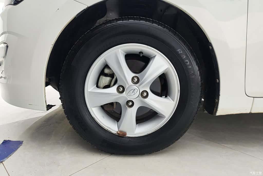 Hyundai GLS, 2016 6