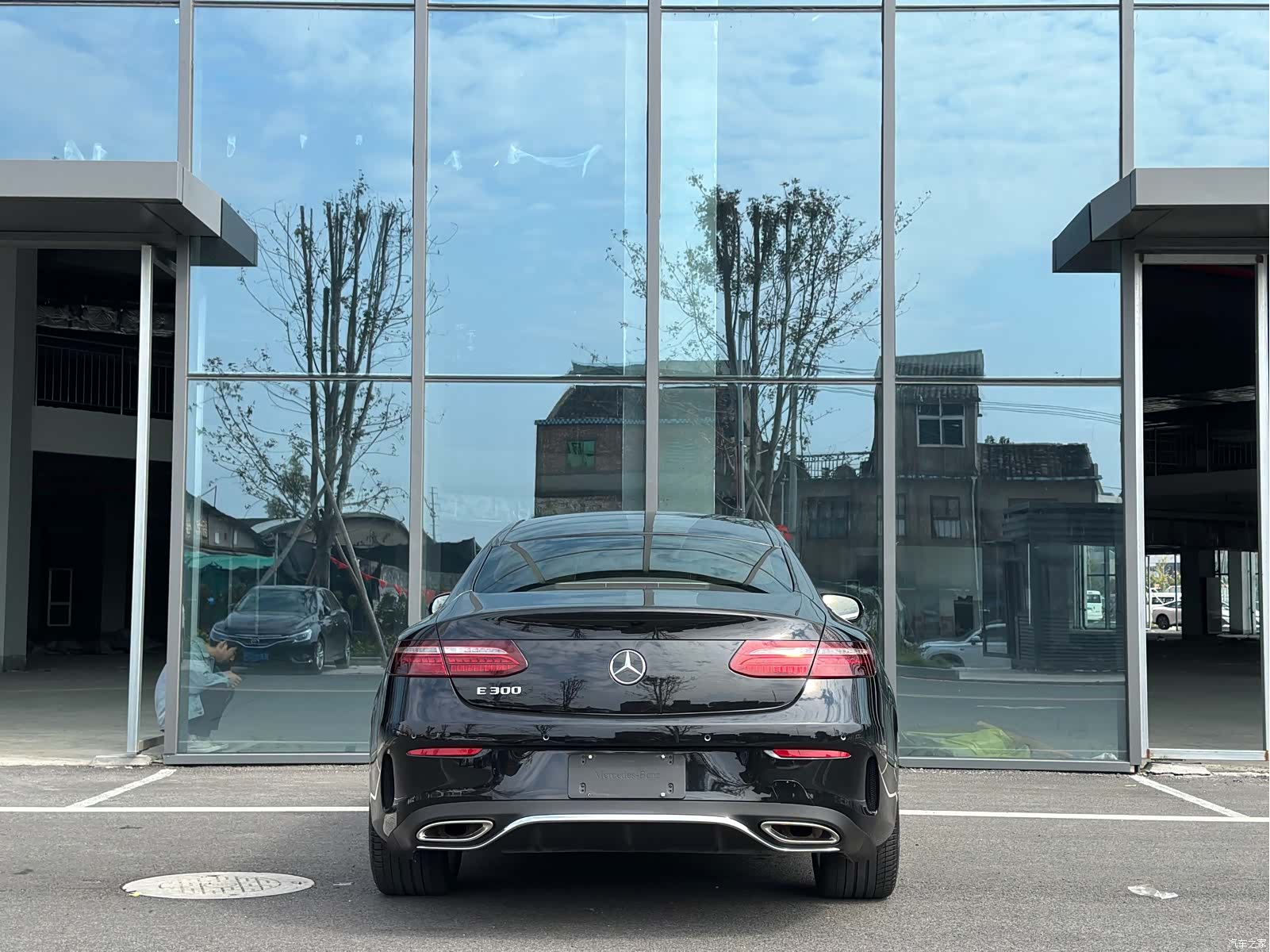 Mercedes-Benz E-Class, 2021 4
