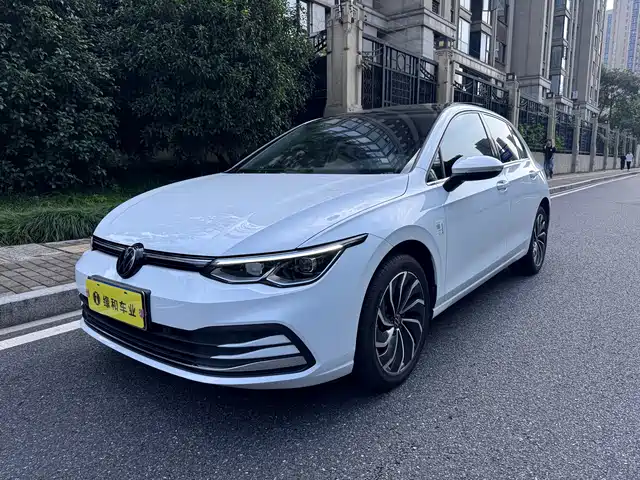 Volkswagen Golf 2025 — купить из Китая под заказ