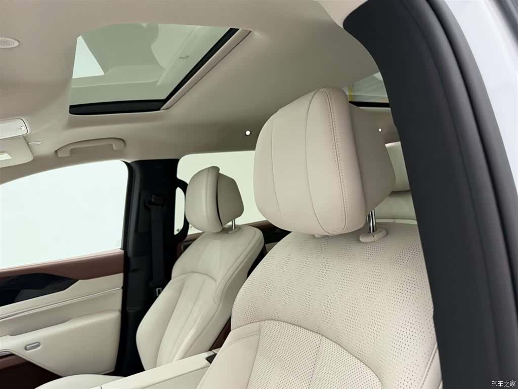 BYD Xia, 2025 16