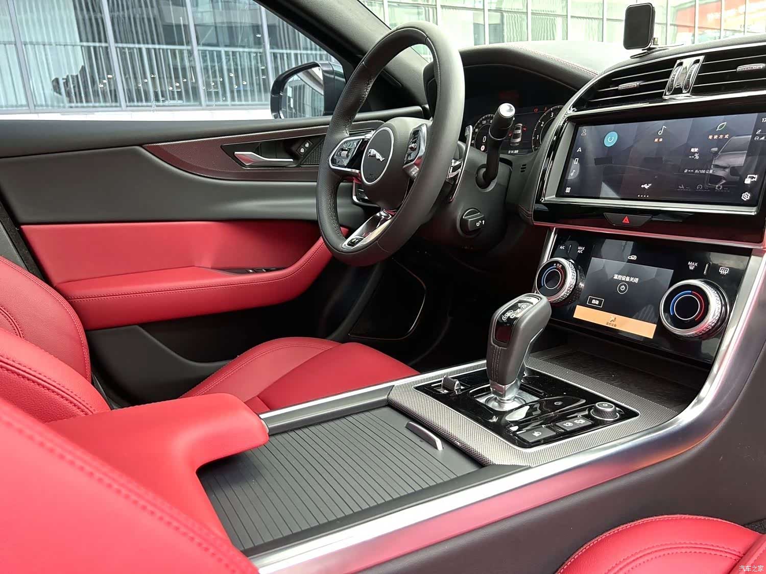 Land Rover XEL, 2023 8