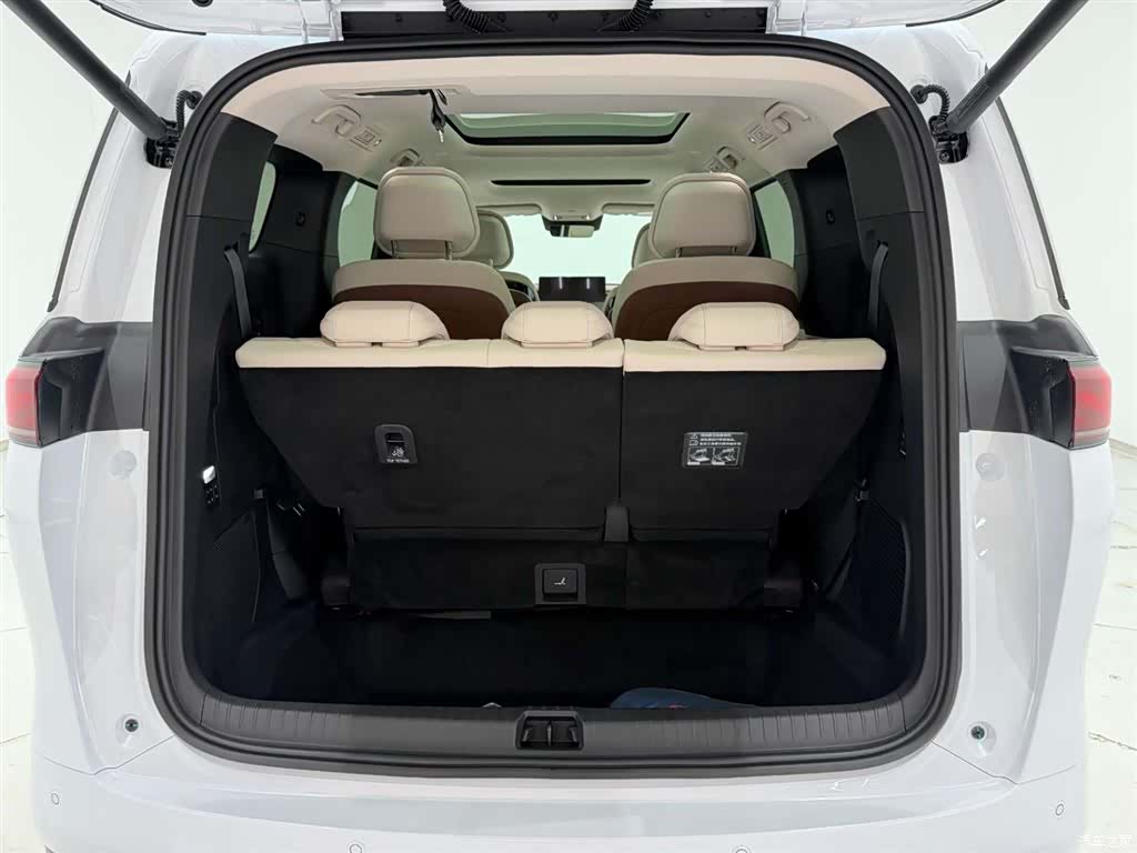BYD Xia, 2025 14