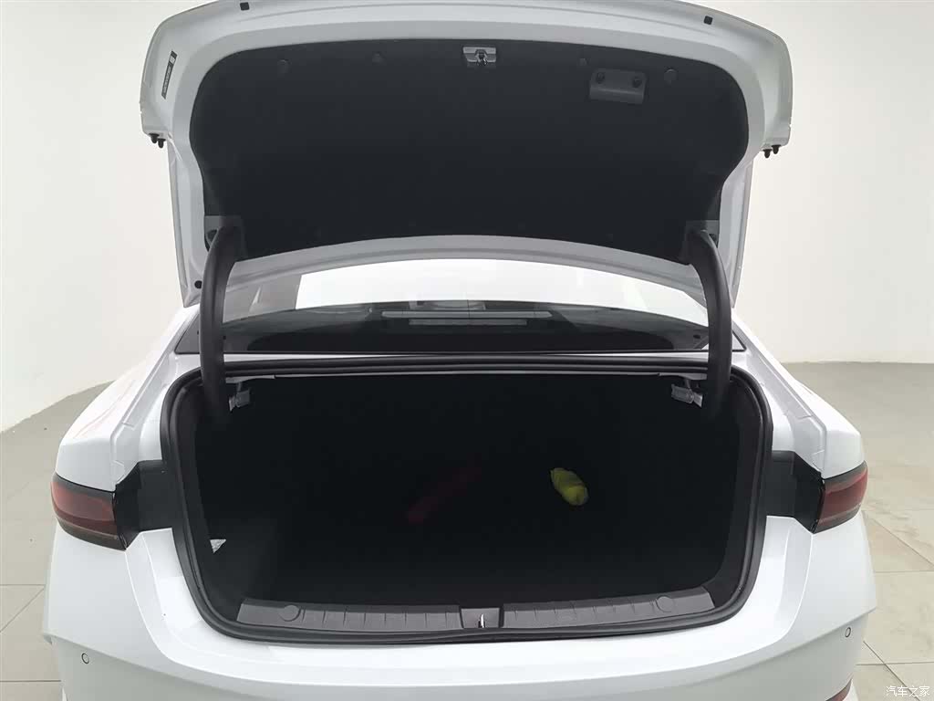 BYD Qin, 2026 16