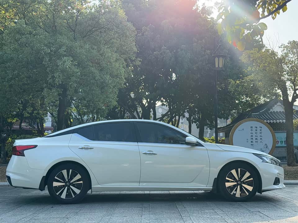 Nissan Teana