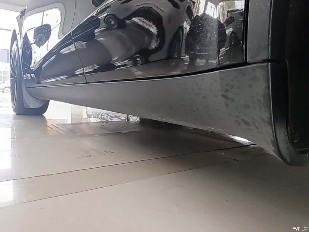 Tesla Model Y, 2023 22
