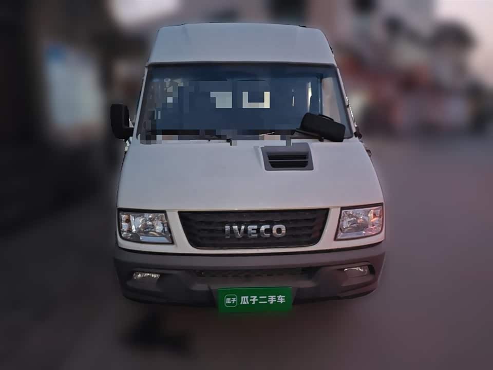 Iveco proud