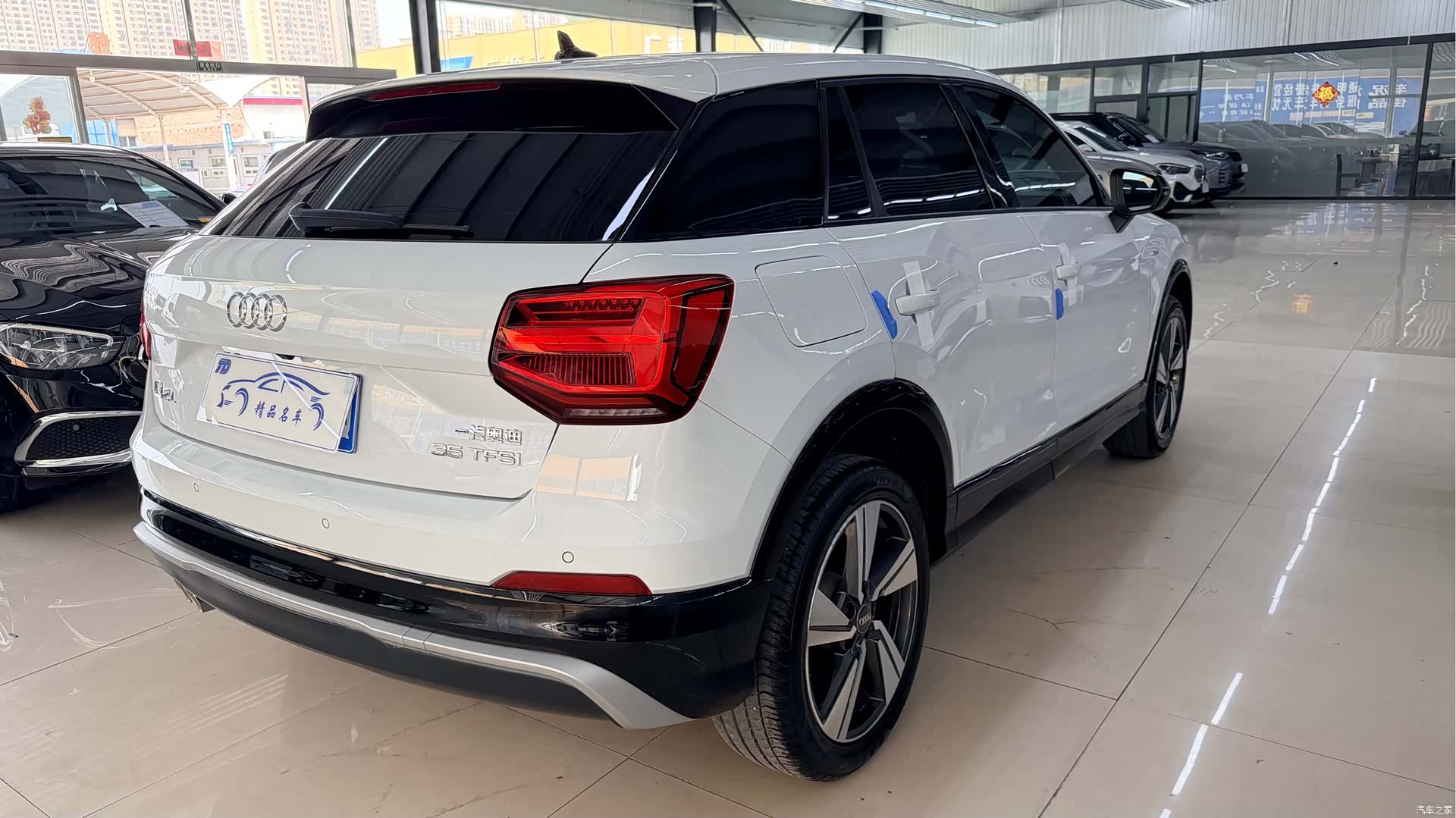 Audi Q2L, 2021 4