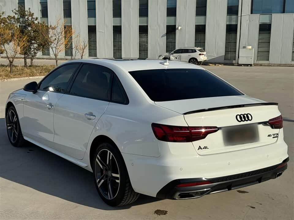 Audi A4L