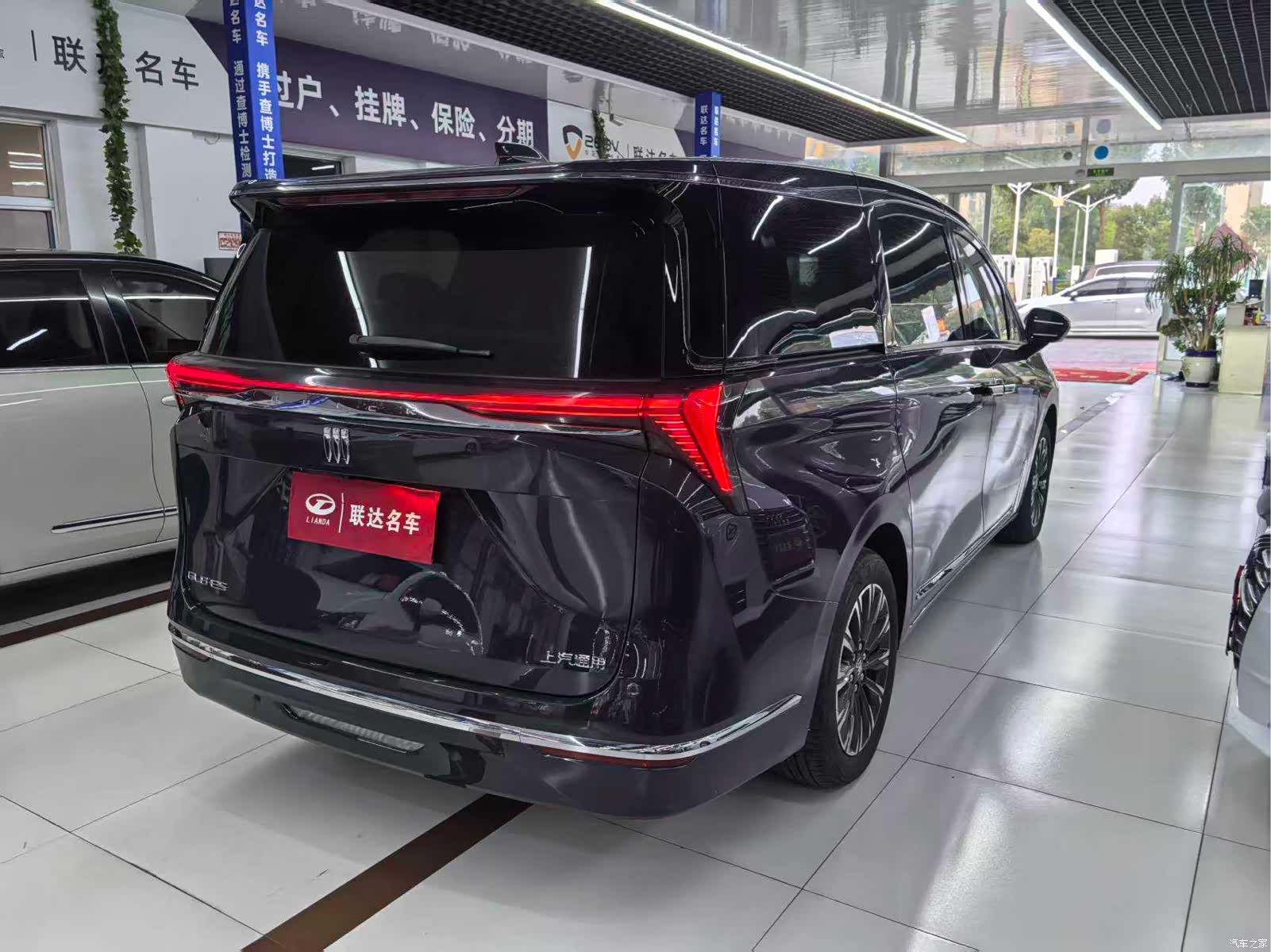 Buick GL8, 2024 3