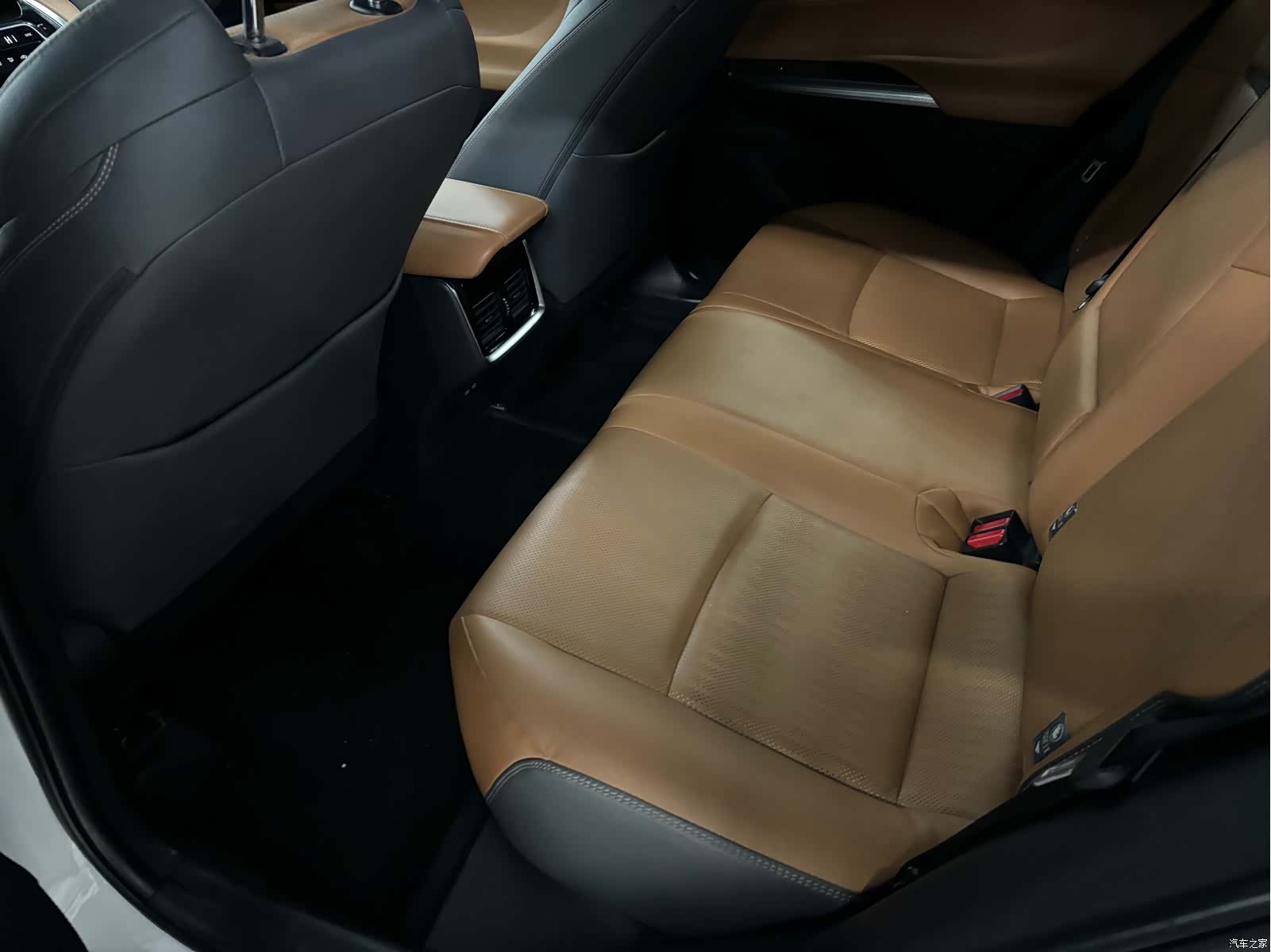 Toyota Venza, 2023 9