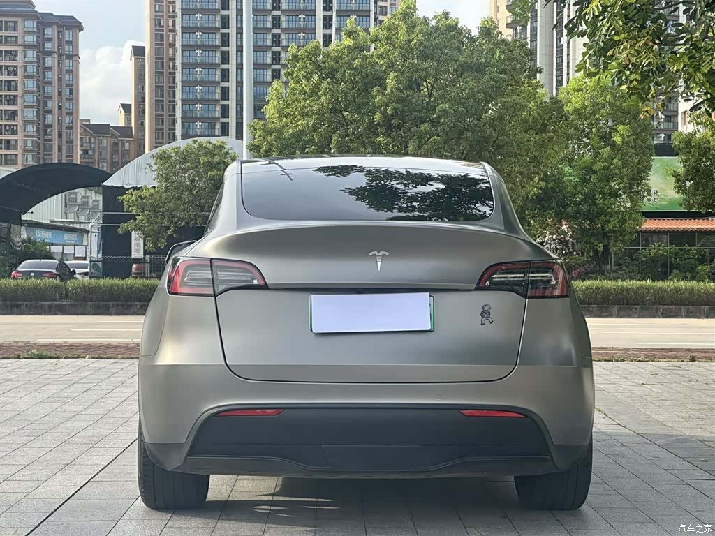 Tesla Model Y, 2023 8