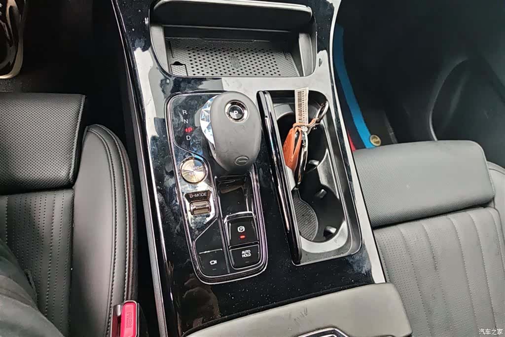 Trumpchi M8, 2025 16