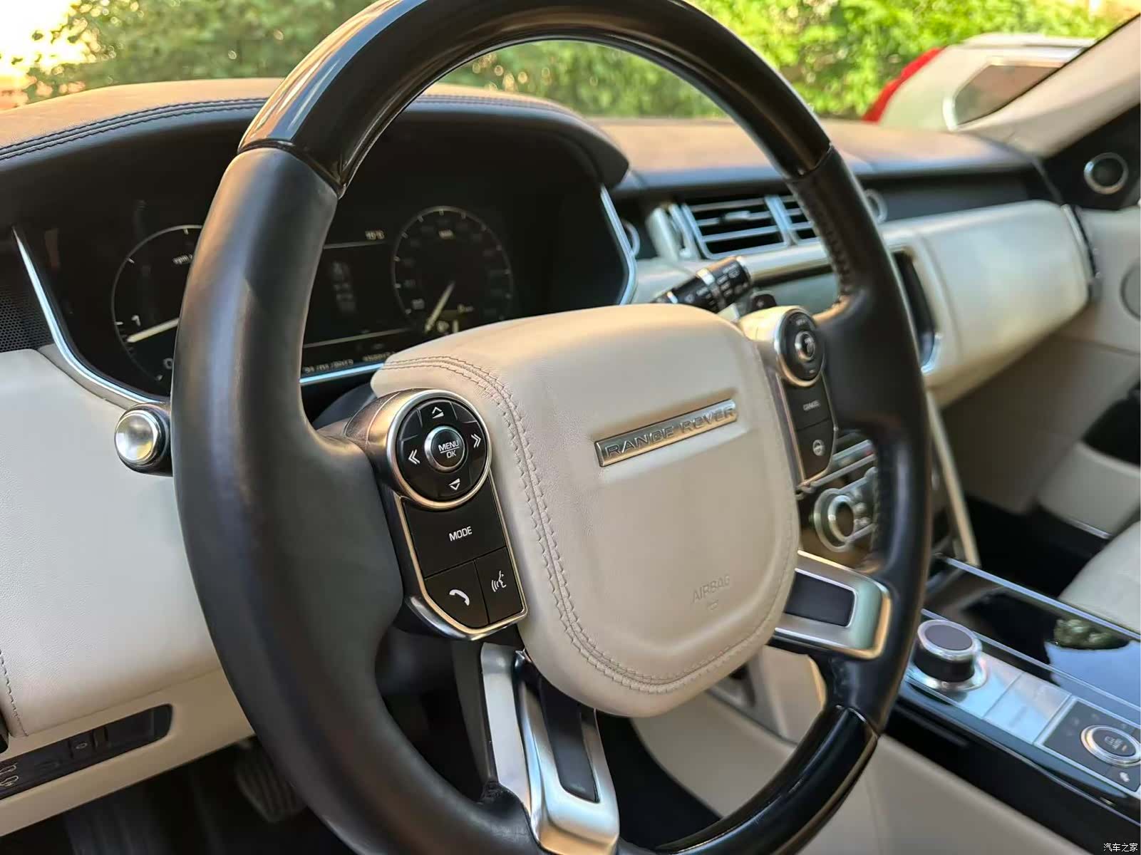 Land Rover Range Rover, 2015 10