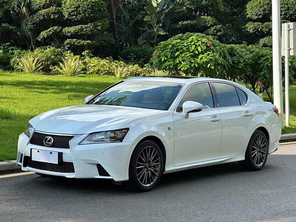 Lexus GS