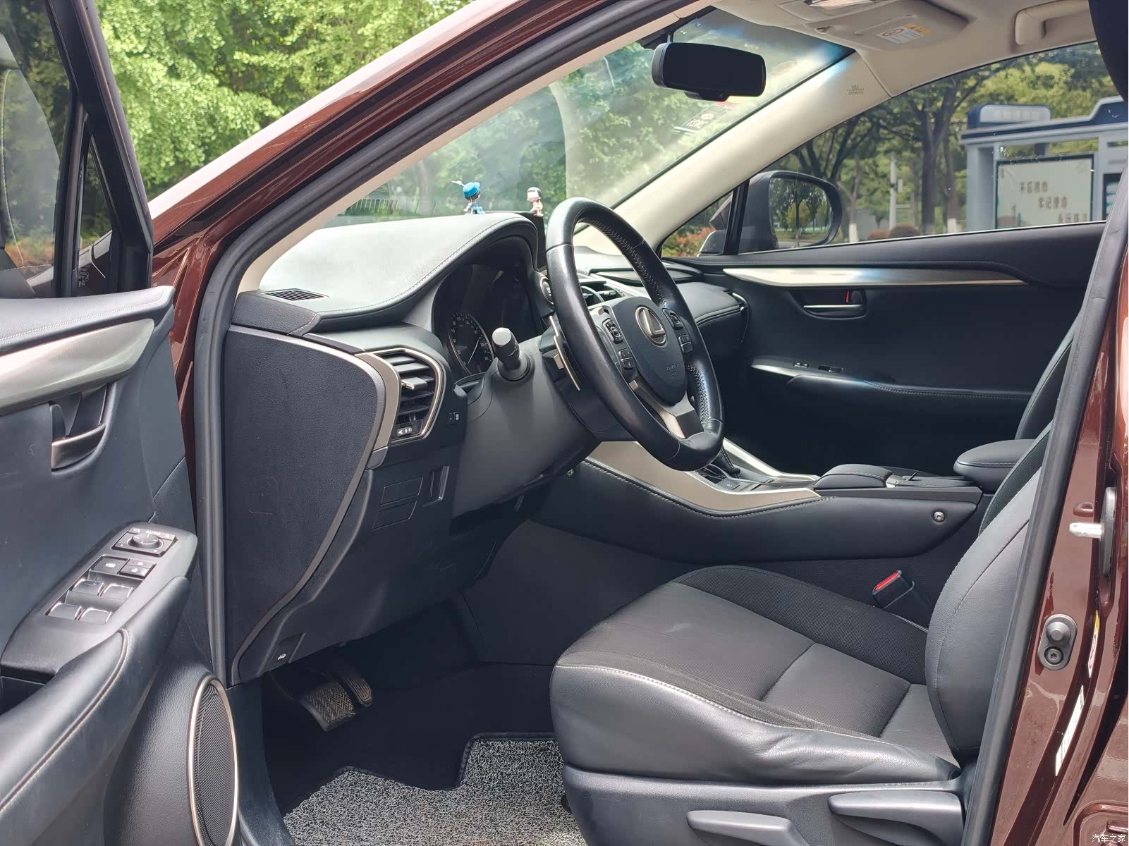Lexus NX, 2019 15