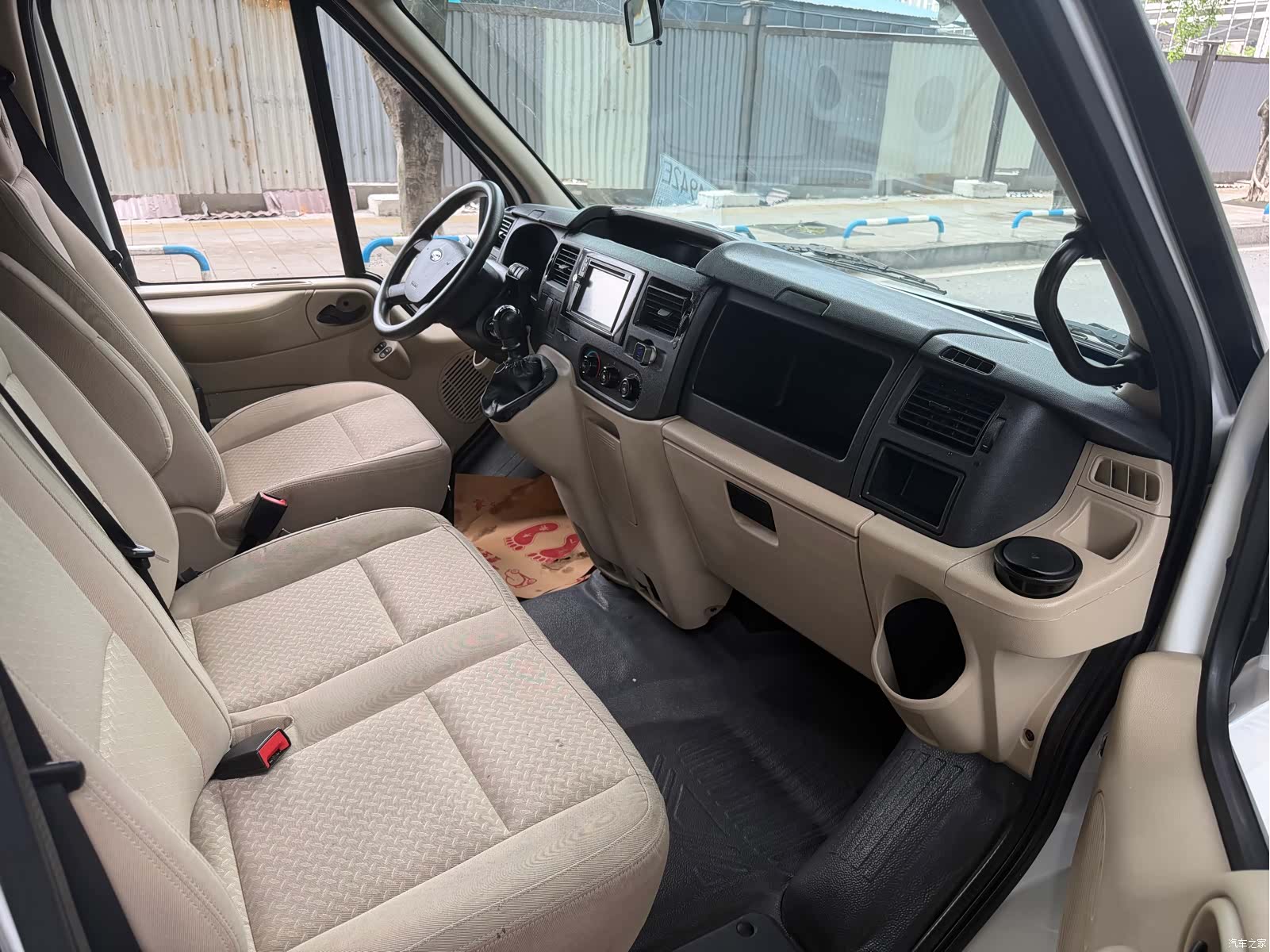 Ford 2.4T3, 2015 все фото