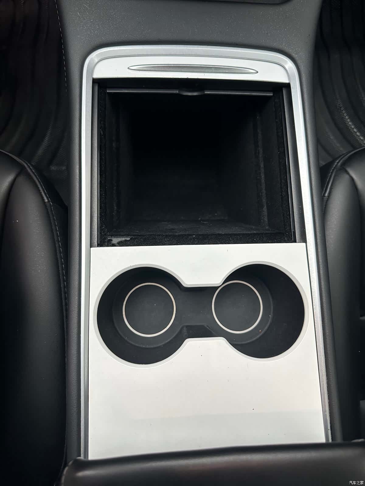 Tesla Model 3, 2022 14