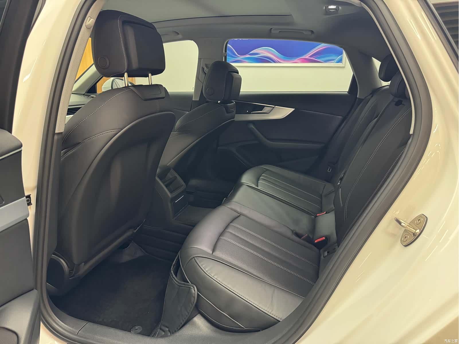 Audi A4L, 2022 9
