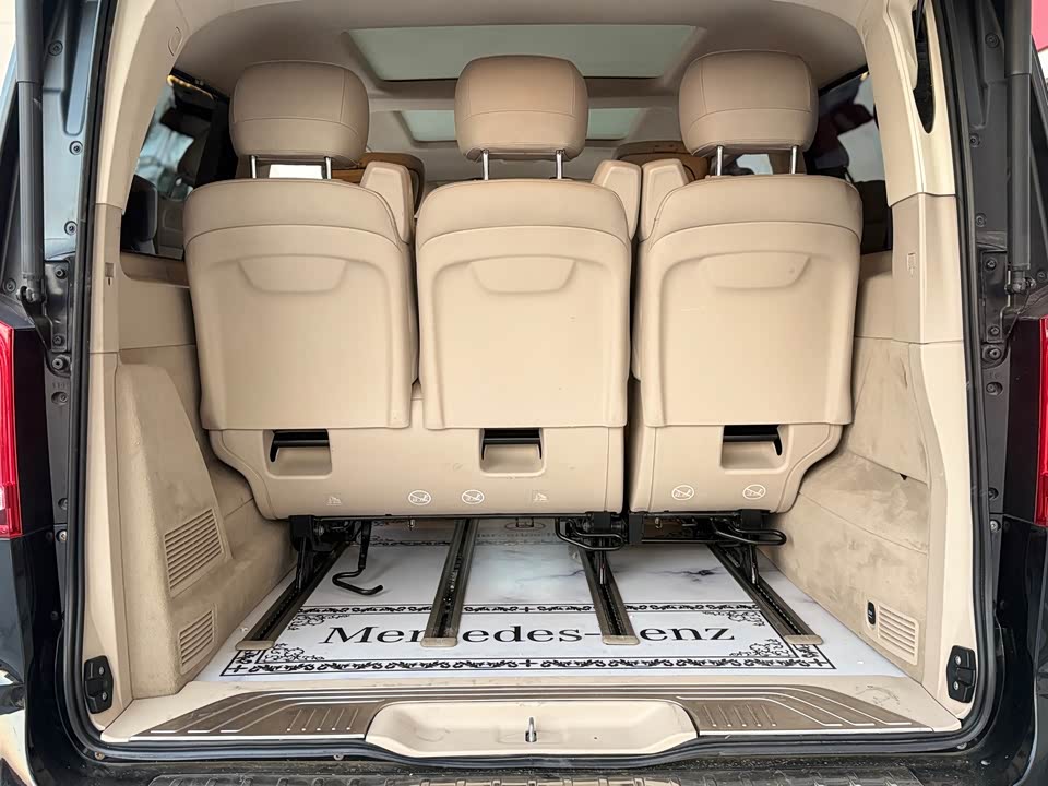 Mercedes-Benz V-class