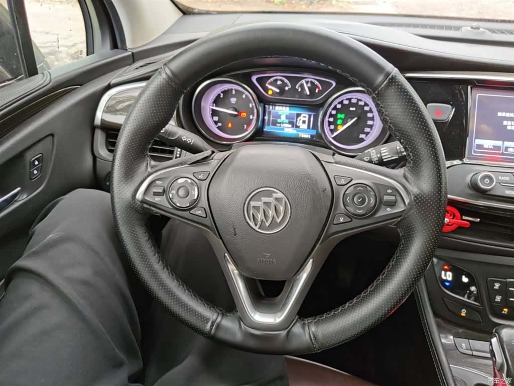 Buick Envision Plus, 2018 11