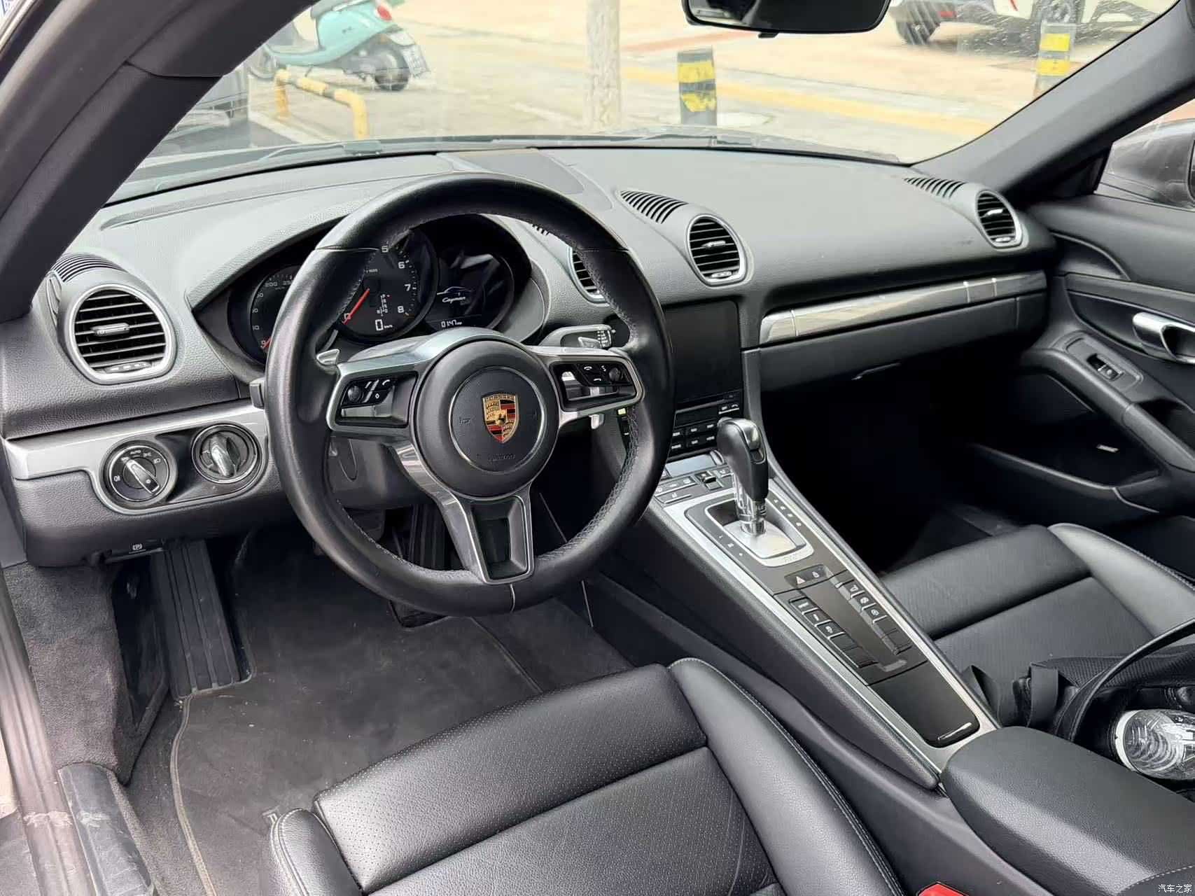 Porsche Cayman, 2020 13